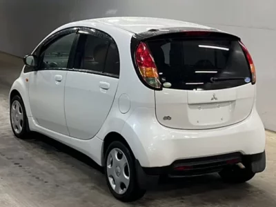 Mitsubishi I
