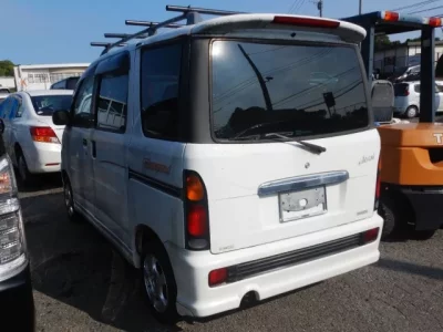Daihatsu ATRAI VAN