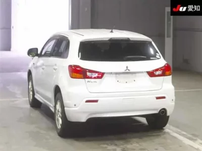 Mitsubishi RVR