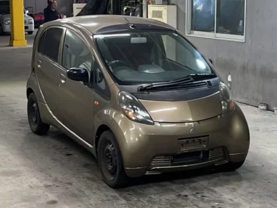 Mitsubishi I