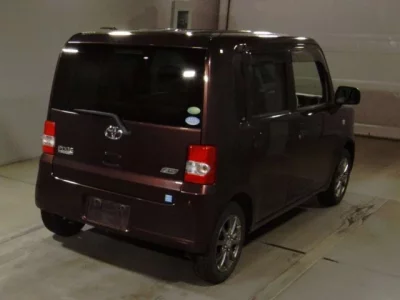 Toyota PIXIS SPACE