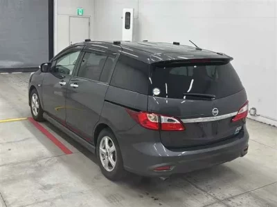 Nissan LAFESTA