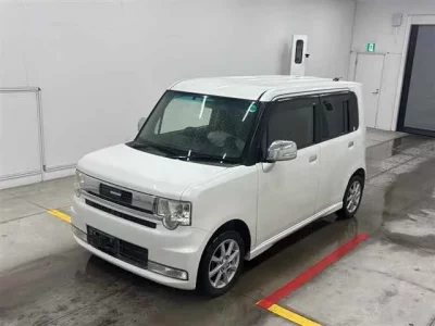 Toyota PIXIS SPACE