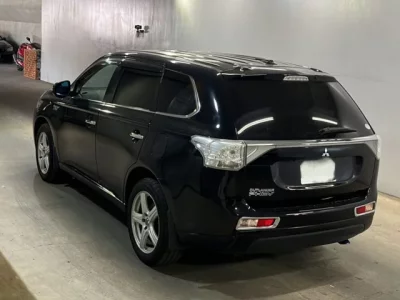 Mitsubishi OUTLANDER PHEV