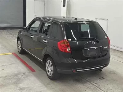 Mazda VERISA