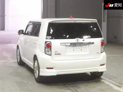 Toyota COROLLA RUMION