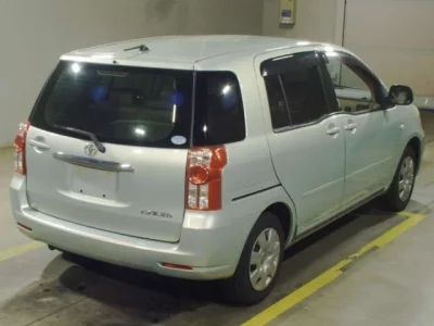 Toyota RAUM