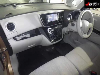Mitsubishi EK SPACE