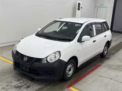 Nissan AD