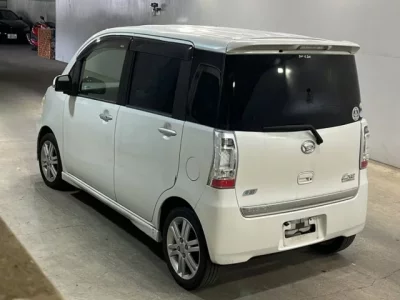 Daihatsu TANTO EXE
