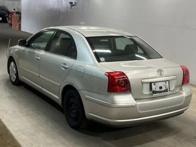 Toyota AVENSIS SEDAN