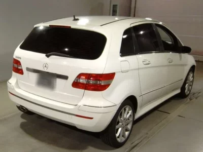 Mercedes-Benz B CLASS