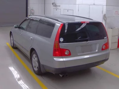 Nissan STAGEA