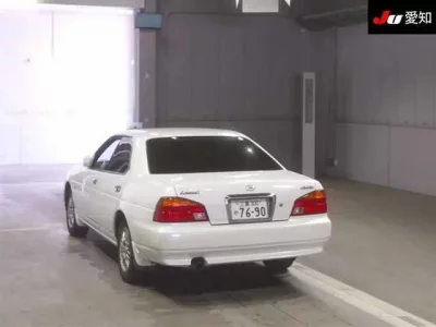 Nissan LAUREL