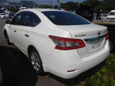 Nissan SYLPHY