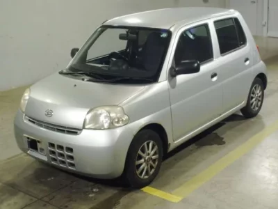 Daihatsu Esse