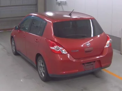 Nissan TIIDA