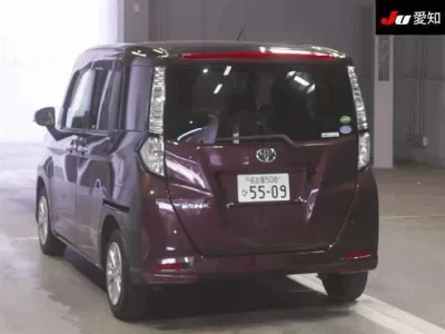 Toyota TANK