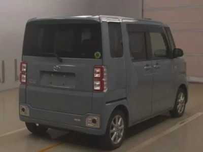 Toyota PIXIS MEGA