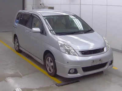 Toyota ISIS