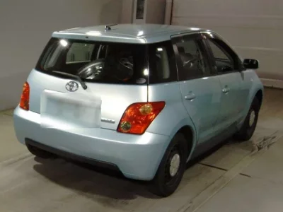 Toyota IST