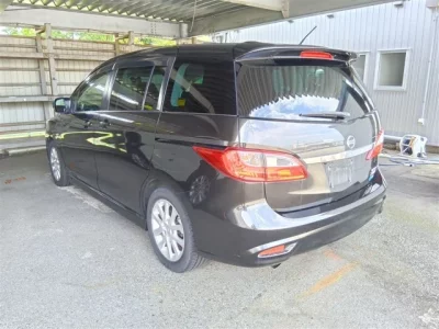 Nissan LAFESTA