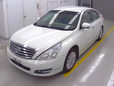 Nissan TEANA