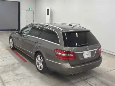 Mercedes-Benz E CLASS WAGON