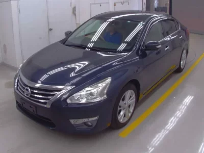 Nissan TEANA