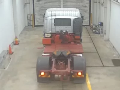 Isuzu TRUCK