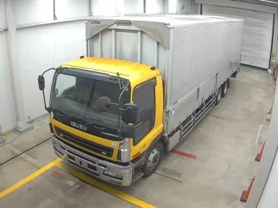 Isuzu TRUCK