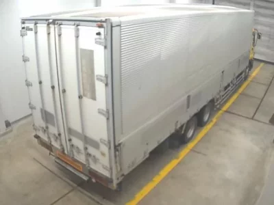 Isuzu TRUCK