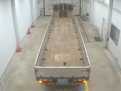 Isuzu TRUCK