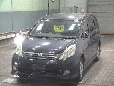 Toyota ISIS