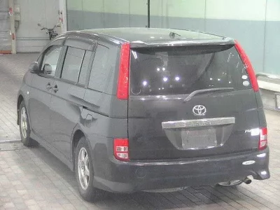 Toyota ISIS