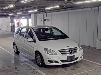 Mercedes-Benz B CLASS