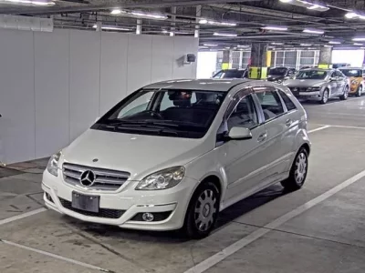 Mercedes-Benz B CLASS