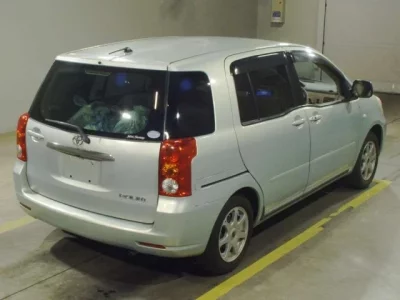 Toyota RAUM