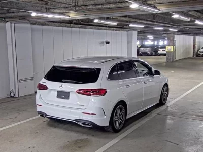 Mercedes-Benz B CLASS