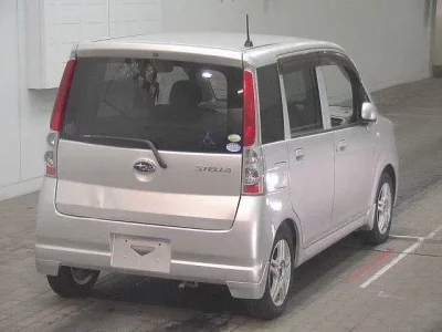 Subaru STELLA