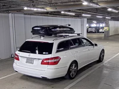 Mercedes-Benz E CLASS WAGON