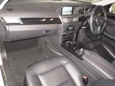 Mercedes-Benz E CLASS WAGON