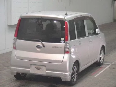 Subaru STELLA