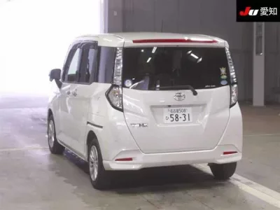 Toyota TANK
