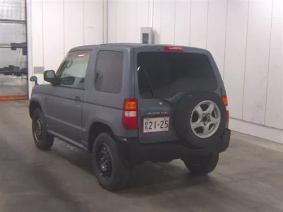 Mitsubishi PAJERO MINI