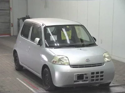 Daihatsu Esse