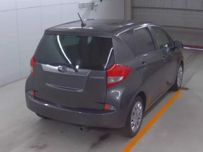 Subaru TREZIA