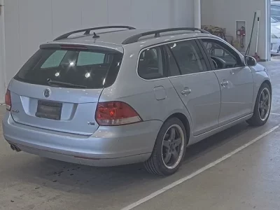 Volkswagen GOLF VARIANT