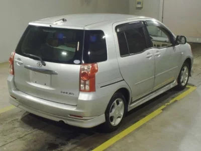 Toyota RAUM