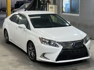 Lexus HS